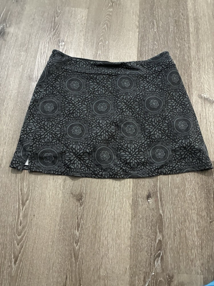Tranquility Black & Grey Design Skort Size Medium