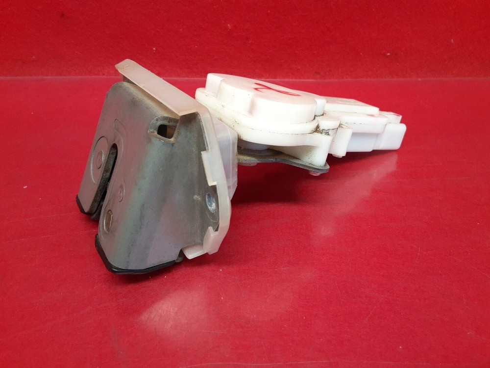 2007 - 2013 Suzuki SX4 Rear Trunk Lid Lock Latch Actuator B6765