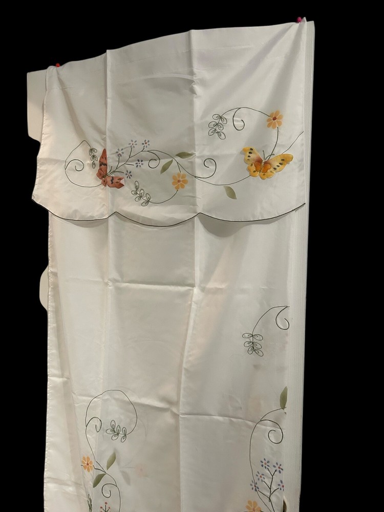 Vintage Spring Curtain 60x84 Embroidered Applique Butterflies and Flowers New