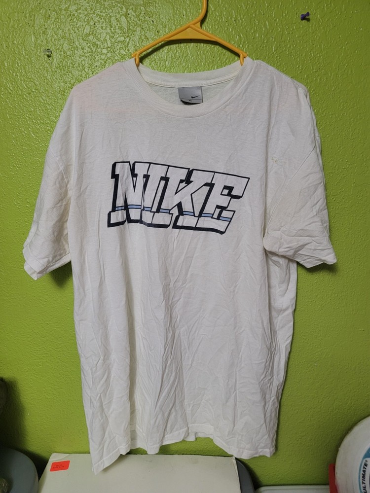 Vintage NIKE Y2K 00s Block Spellout Shirt Sportswear White Gray Hang Tag