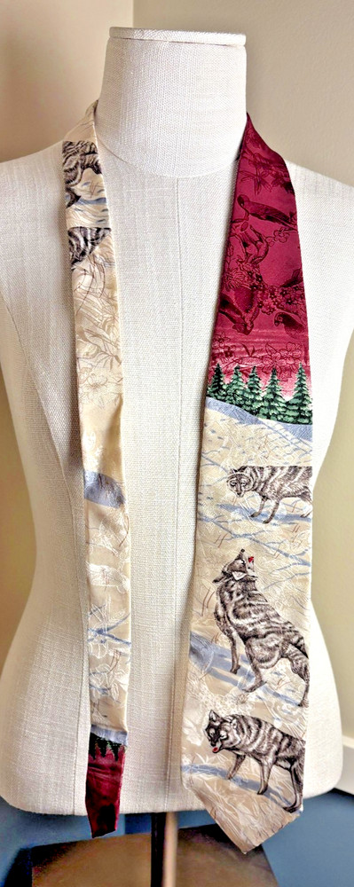 Men's Endangered Species 100% Silk Necktie Tie WOLF WINTER 1995 Marc Dennis