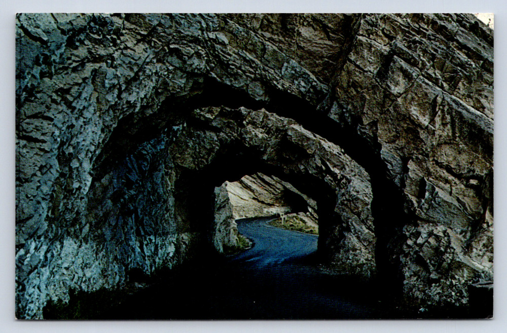 Vintage Postcard Triple Tunnels Buffalo Bill Highway Cody Wyoming Yellowstone