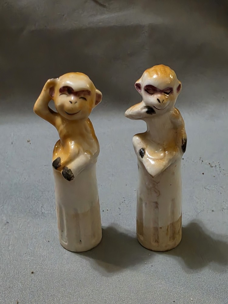 Vintage Ceramic Monkey Salt And Pepper Shakers