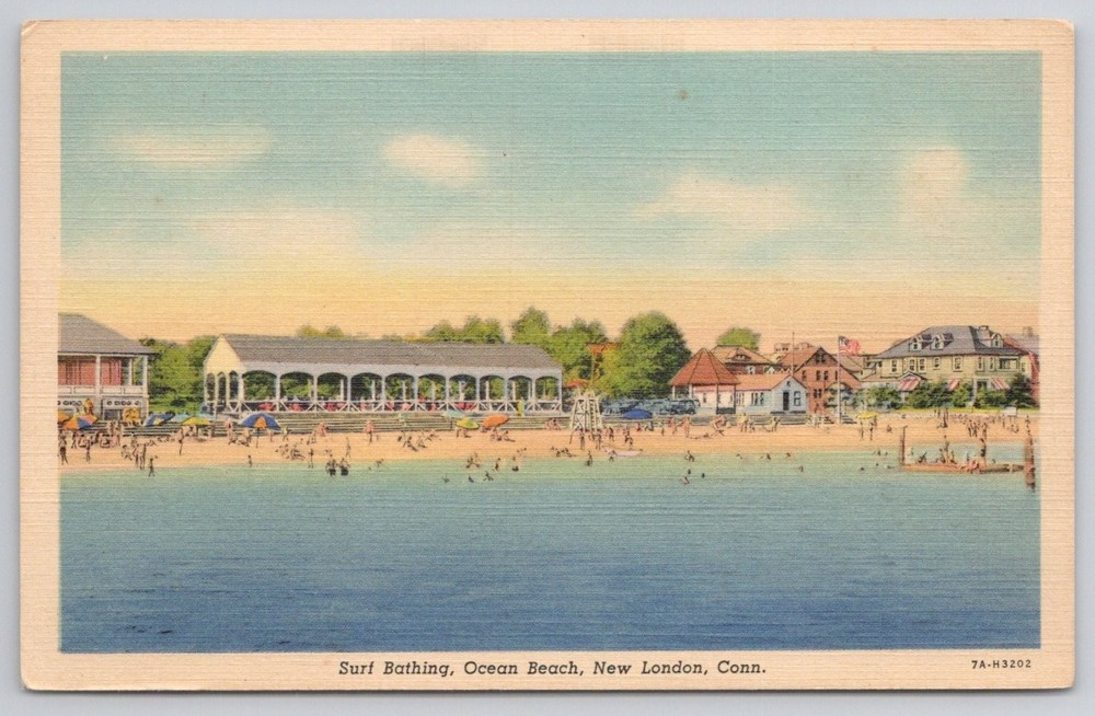 1937 Ocean Beach New London CT Surf Bathing Linen Postcard Curt Teich