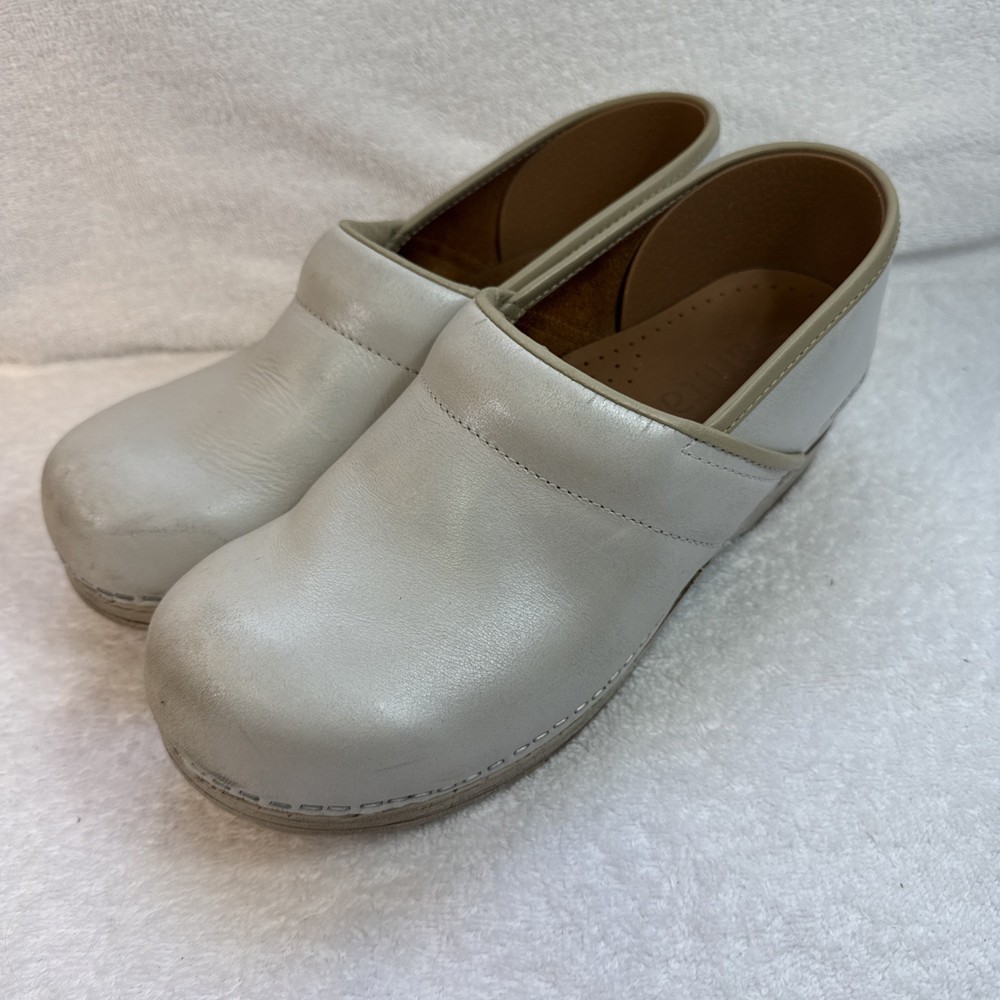 Sanita Lightly Pearly Ecru Beige Professional Clogs Size 40