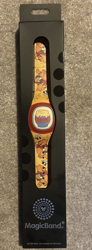 New WDW Disney Winnie The Pooh MagicBand Plus - Limited Edition