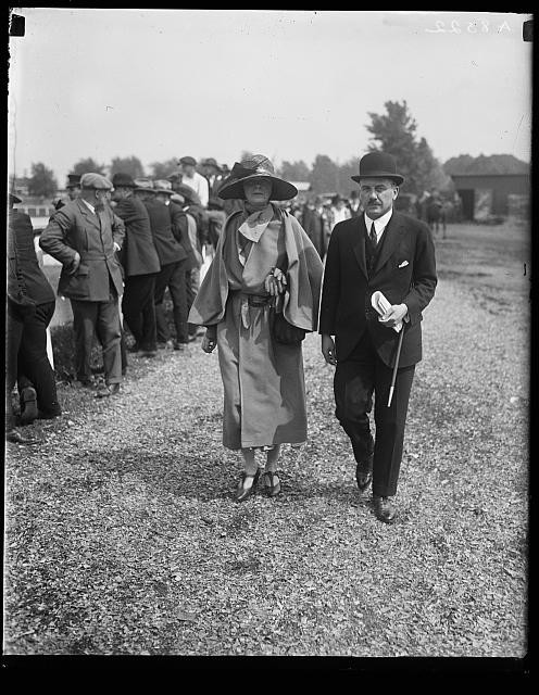 Photo:Horse Show 1920s Woman Man Bowler Hat Crowd Outdoors
