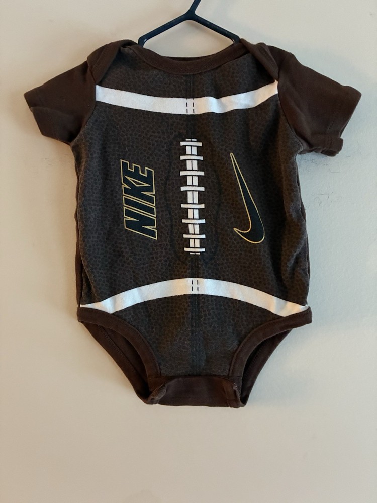 Nike Baby Boy Football Graphic 100% Cotton Short Sleeve Bodysuit Dark Brown 0-3M