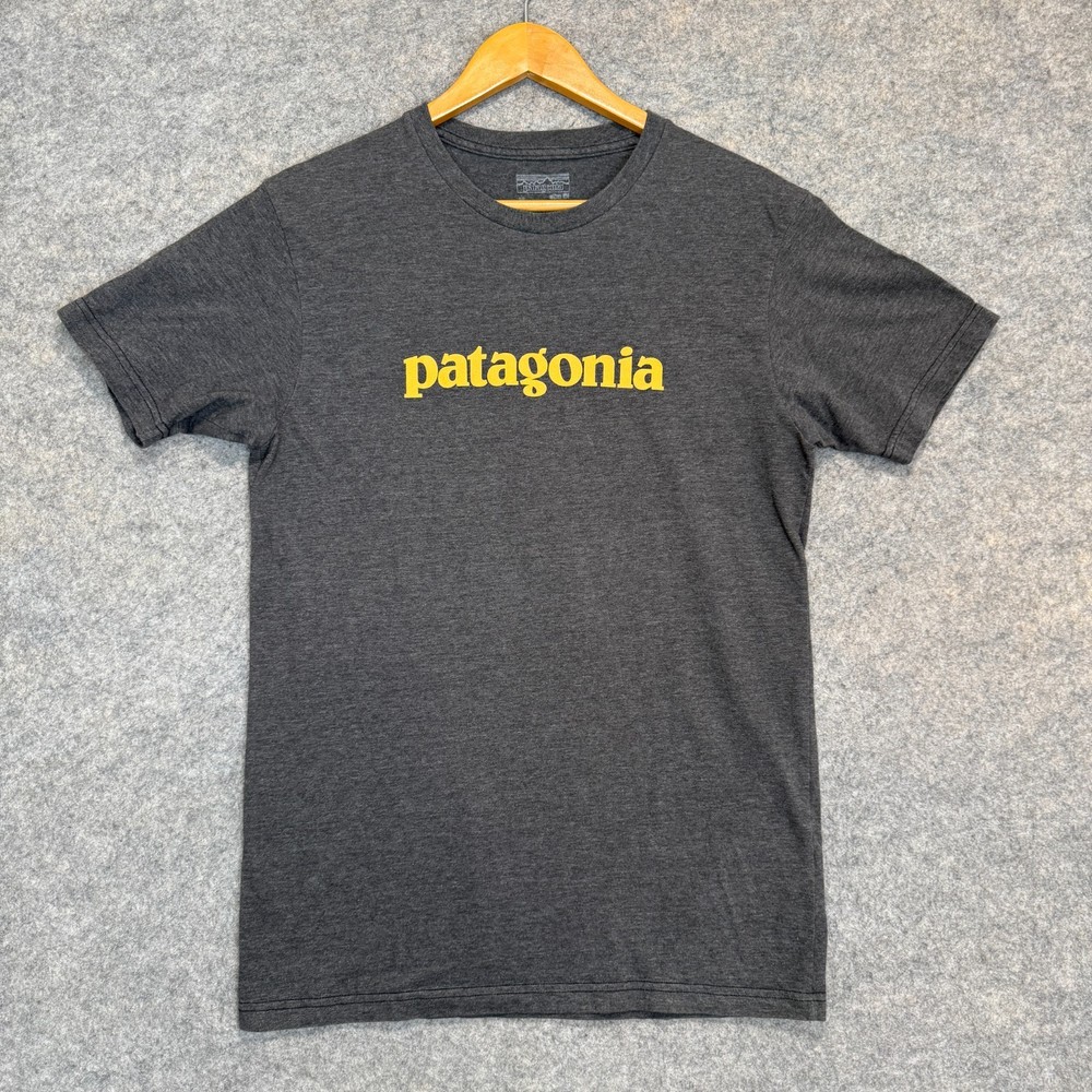 Patagonia Organic Cotton Tee Shirt Mens Medium Slim Fit Gray Logo Casual Crew