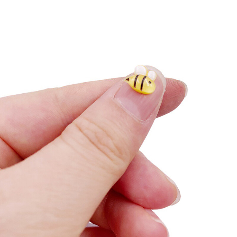 50Pcs New Cute Mini Honeybee Resin Figurine Crafts Flatback Cabochon Ornament
