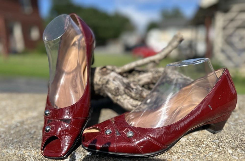 Sofft Burgundy shade shoes Sz. 10m