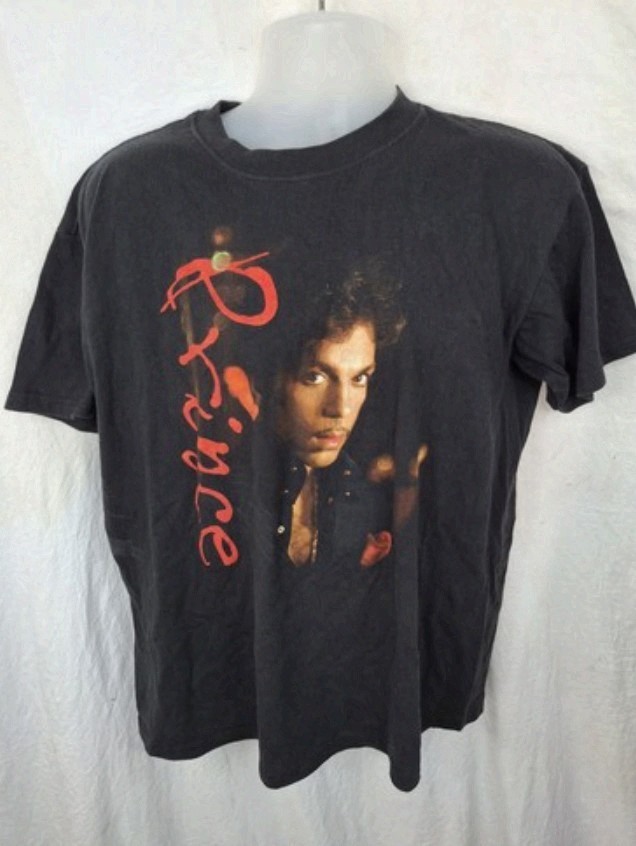 Vintage Prince Musicology Tour 2004 Concert T-shirt Band black