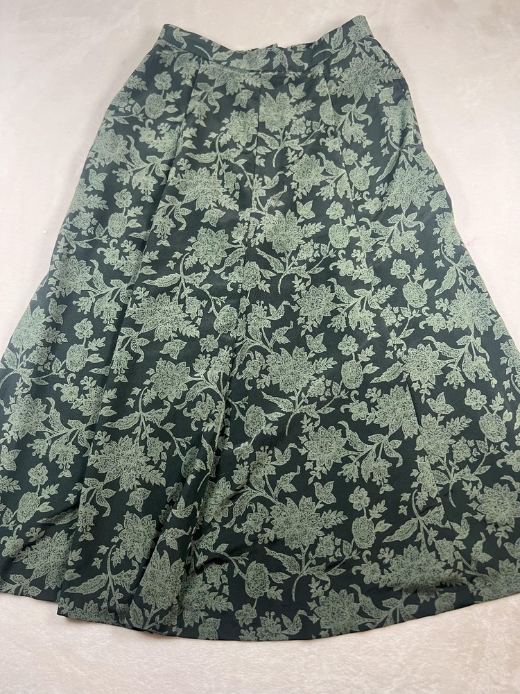 Koret Skirt Womens Size 10 Green Floral A Line Midi Pull On Elastic Waist