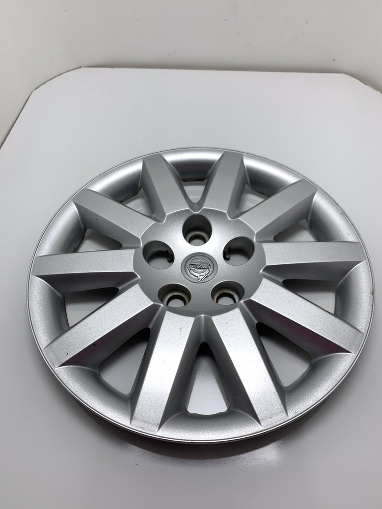 Chrysler Sebring hubcap 2007- 2010 16”wheels 05272553AC*USED*MINOR DETAILS**