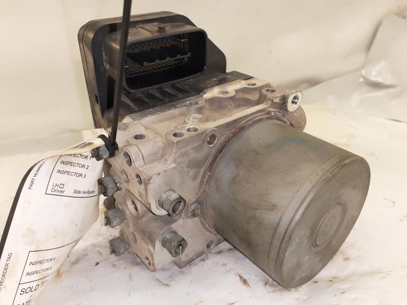 ABS Brake Pump Actuator Assembly for 2009-2011 Toyota RAV4 1819245-image