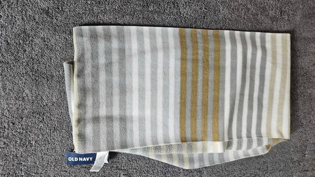 Old Navy Infinity Fleece Scarf Gray/ Tan/White Stripe One Size Soft