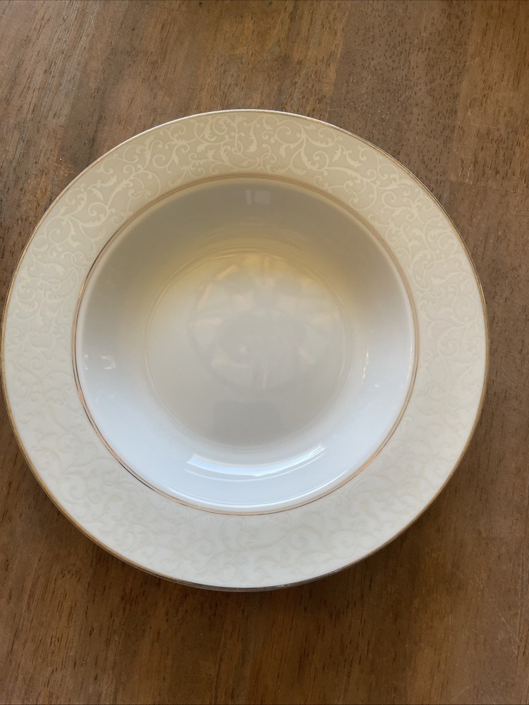 Mikasa Parchment Silver L3438 Fine China Soup Bowl 8.5”