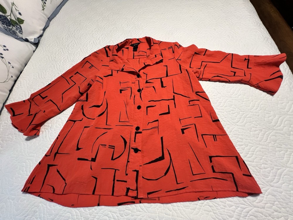 Ali Miles Size XL  Red Black Wearable Art to Wear Blouse Shirt Top Button Up