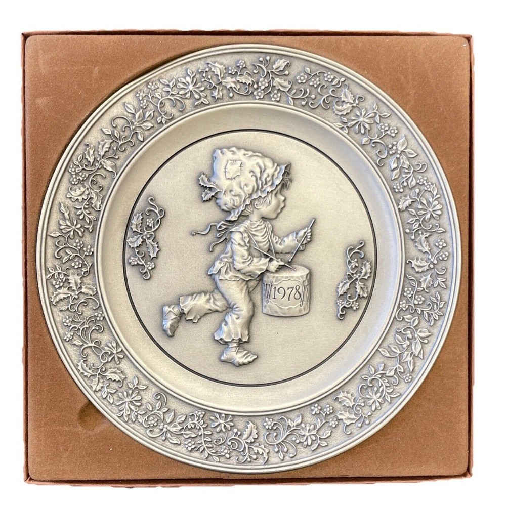 Hallmark Little Gallery Christmas 1978 Pewter Plate
