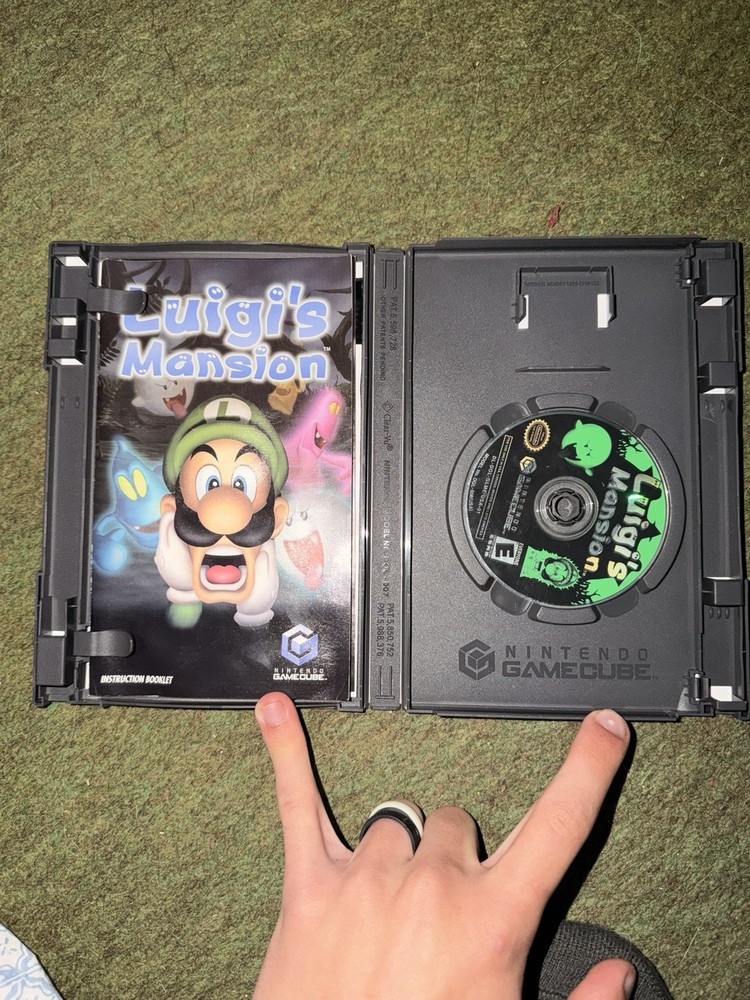 Luigi's Mansion [Player's Choice] (Nintendo GameCube, 2001)