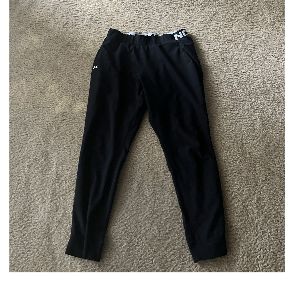 Under Armour Men's Black Jogger Pants L Polyester Athletic Fit Elastic Waist