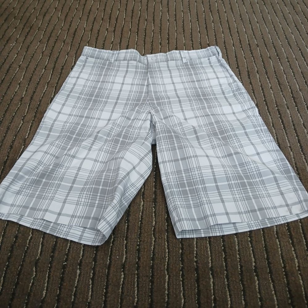 Nike Golf Tour Performance Dri Fit Flat Front Plaid Golf Shorts Men's 32 Preppy