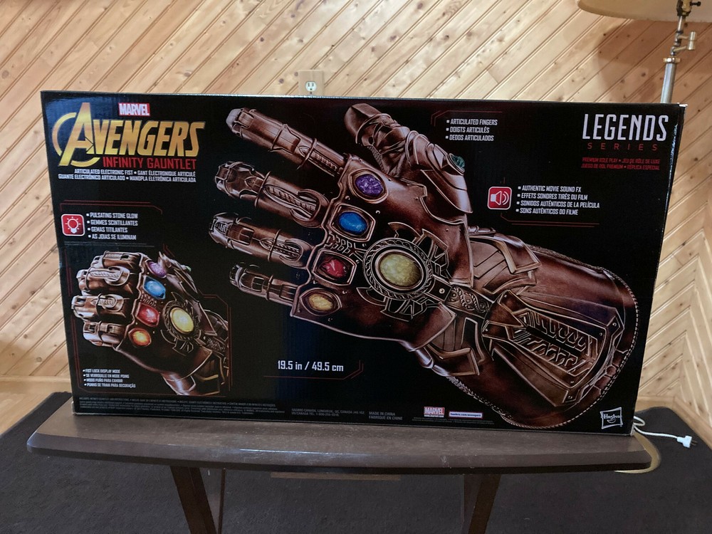 Marvel Legends Avengers Infinity War ELECTRONIC INFINITY GAUNTLET Case Fresh MIB