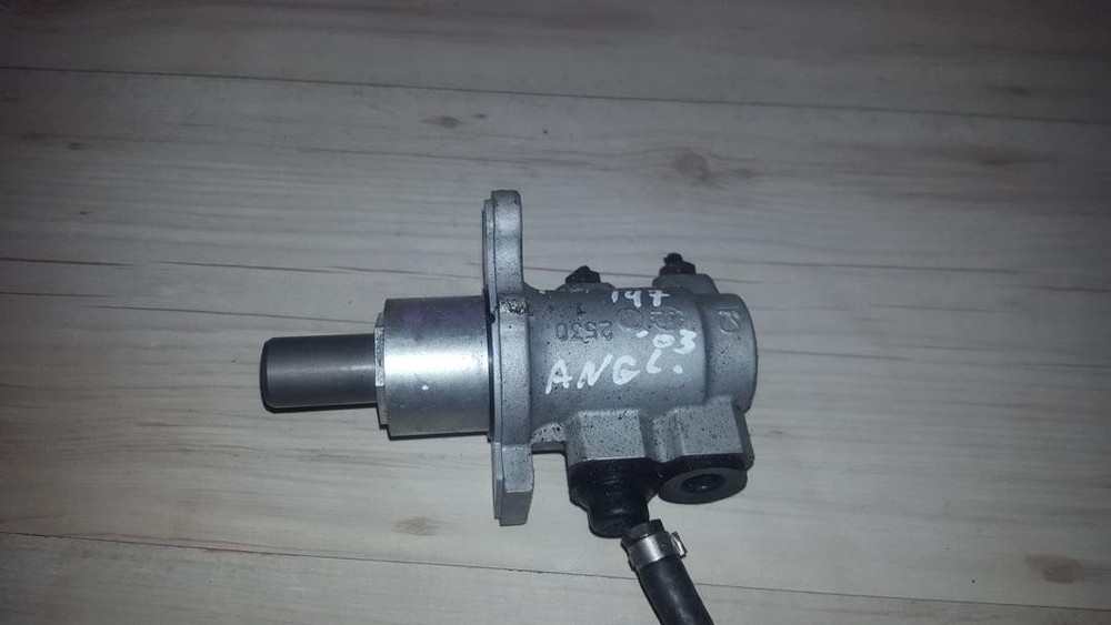 2530 Brake Master Cylinder Expansion Tank 1 Alfa Romeo 147 DE112764-33