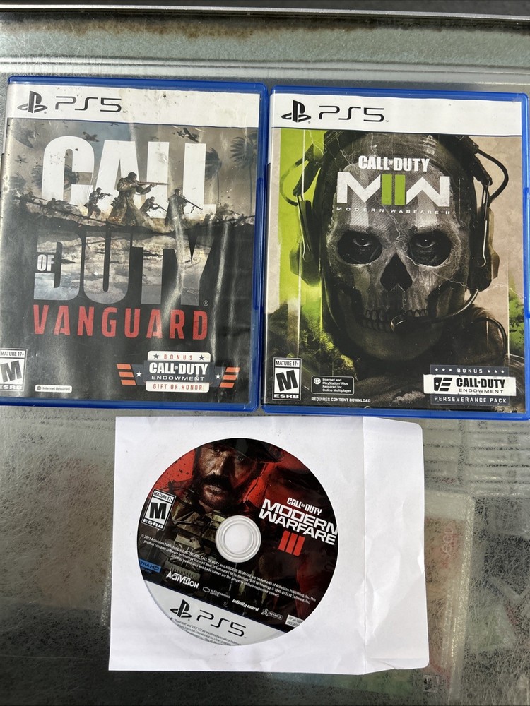 Call of Duty Modern Warfare 2 & 3 Vanguard PS5 Bundle 2022