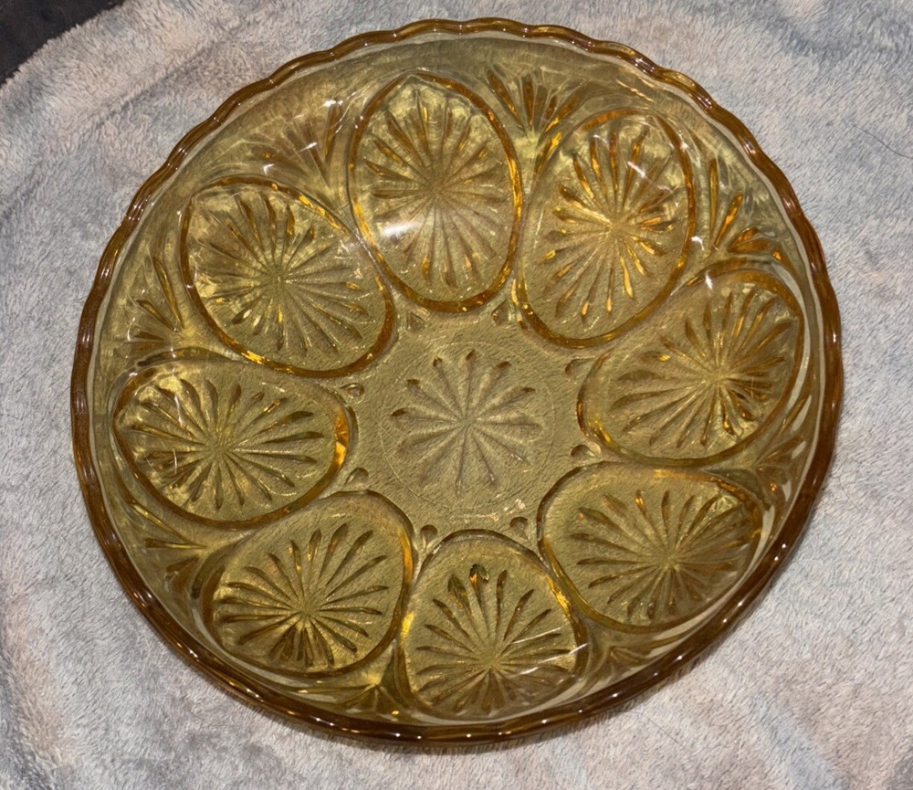 Vintage Amber Pressed Glass Starburst Pattern Scalloped Edge 8 Inch Serving Bowl
