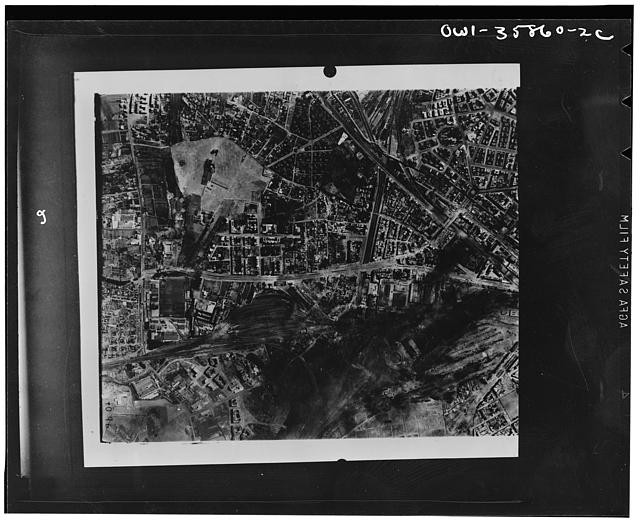 Photo:Aerial View Cityscape 1910s Black and White Photograph Print