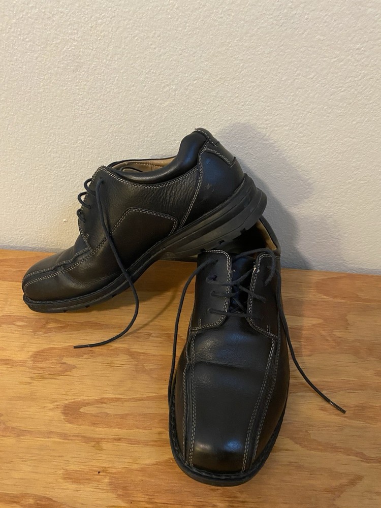 Dockers Shoes 8.5M - Leather (Cheap sale, getting thrown out soon)