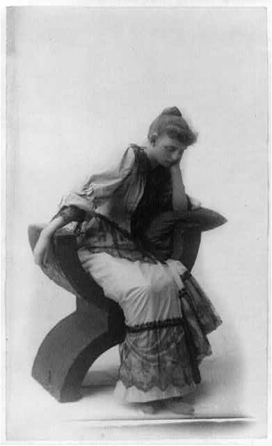 Photo:Frances Benjamin Johnston 1880s Seated Portrait Head on Hand
