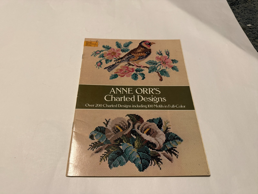 Anne Orr's Charted Designs by Anne Orr (1979, Trade Paperback)