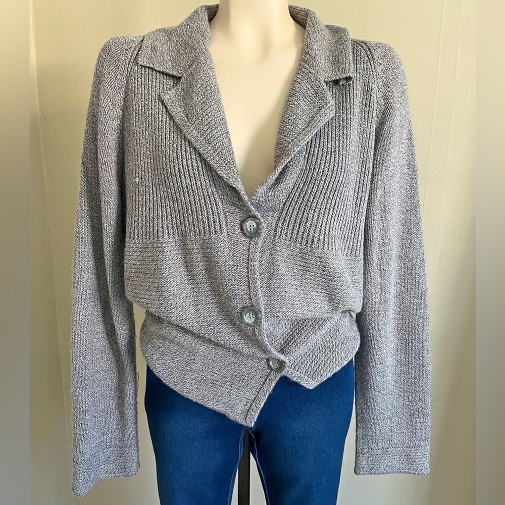 Jason Maxwell chunky ribbed gray cardigan with collar and button front  