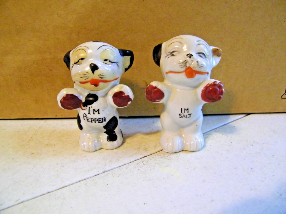 Vintage Salt & Pepper Shakers I'm Pep & I'm Salt Puppy Dogs Cubs Made In Japan