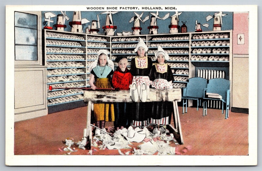 Wooden Shoe Factory Young Workers Holland MI C1940's Linen Postcard S14