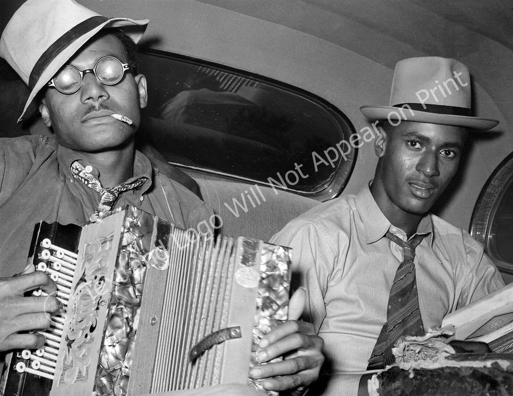1938  Musicians in Car, LA Old Photo 8.5