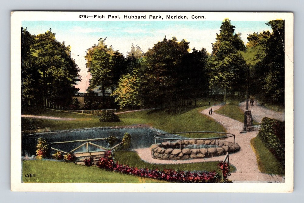 Meriden CT-Connecticut Fish Pool Hubbard Park Vintage Postcard