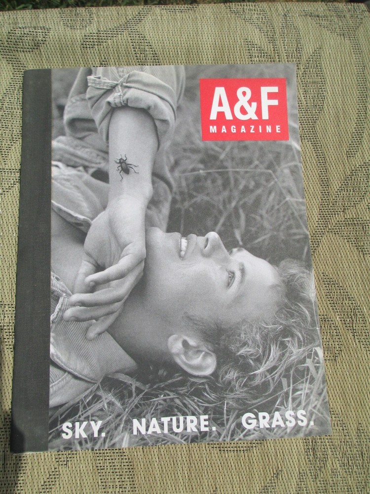 Abercrombie & Fitch A&F Magazine Sky. Nature. Grass. First Issue  w/TAYLOR SWIFT