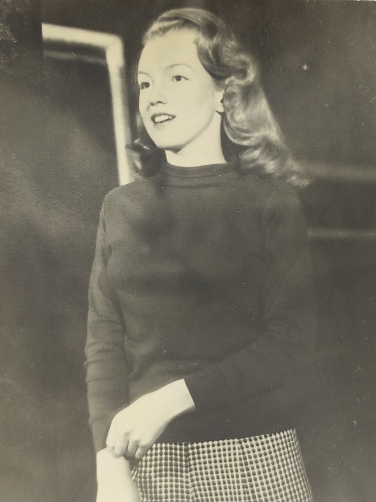 Vintage - Photo - MARILYN MONROE - Old Black & White Photo 1950-60s #35