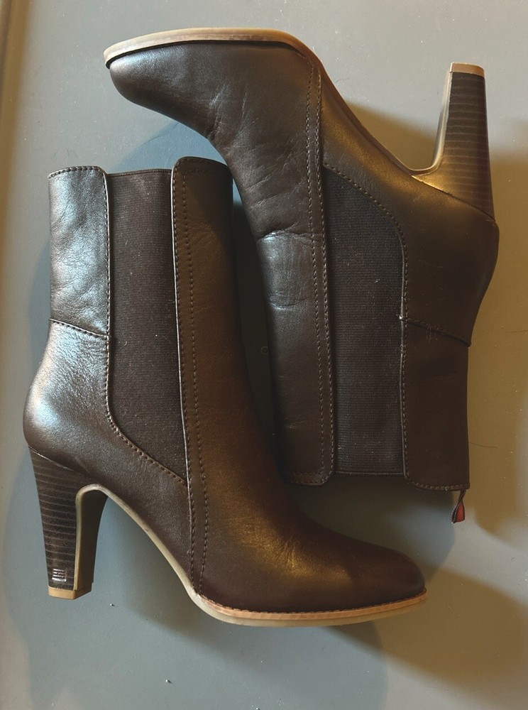Tommy Hilfiger Brown Mid-Calf Boots Block Heel Size 8M Preowned  