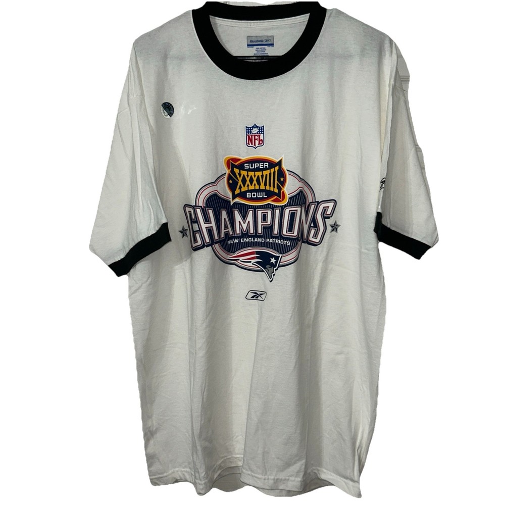 Reebok Super Bowl XXXVIII New England Patriots Champions T Shirt Size Large NWOT