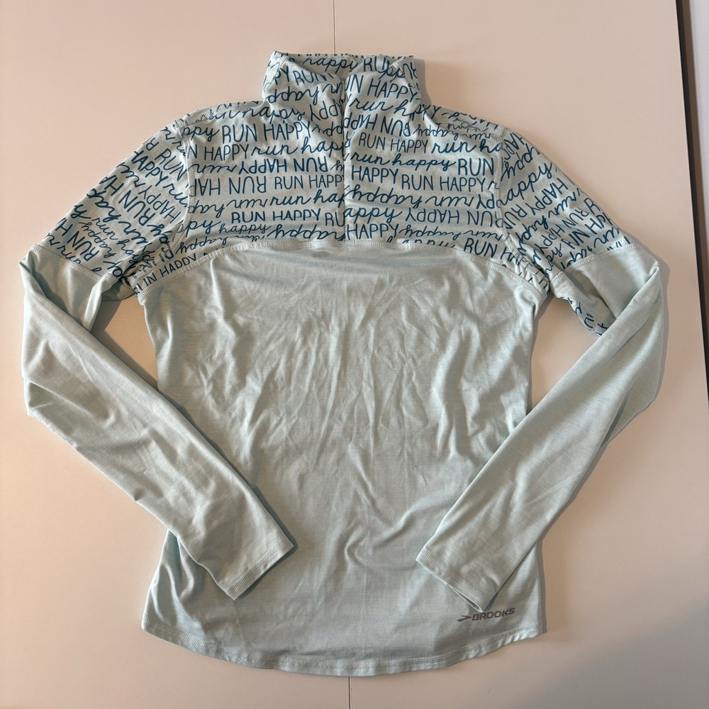 Brooks Women’s Run Happy Drilayer Technology Pale Blue 1/4 Zip Pullover Shirt S