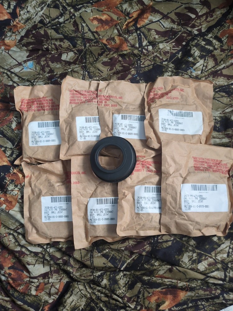 MK23 OSHKOSH Military Truck Ball Joint Boot 2530-01-471-6991 PN3388047 NOS New  