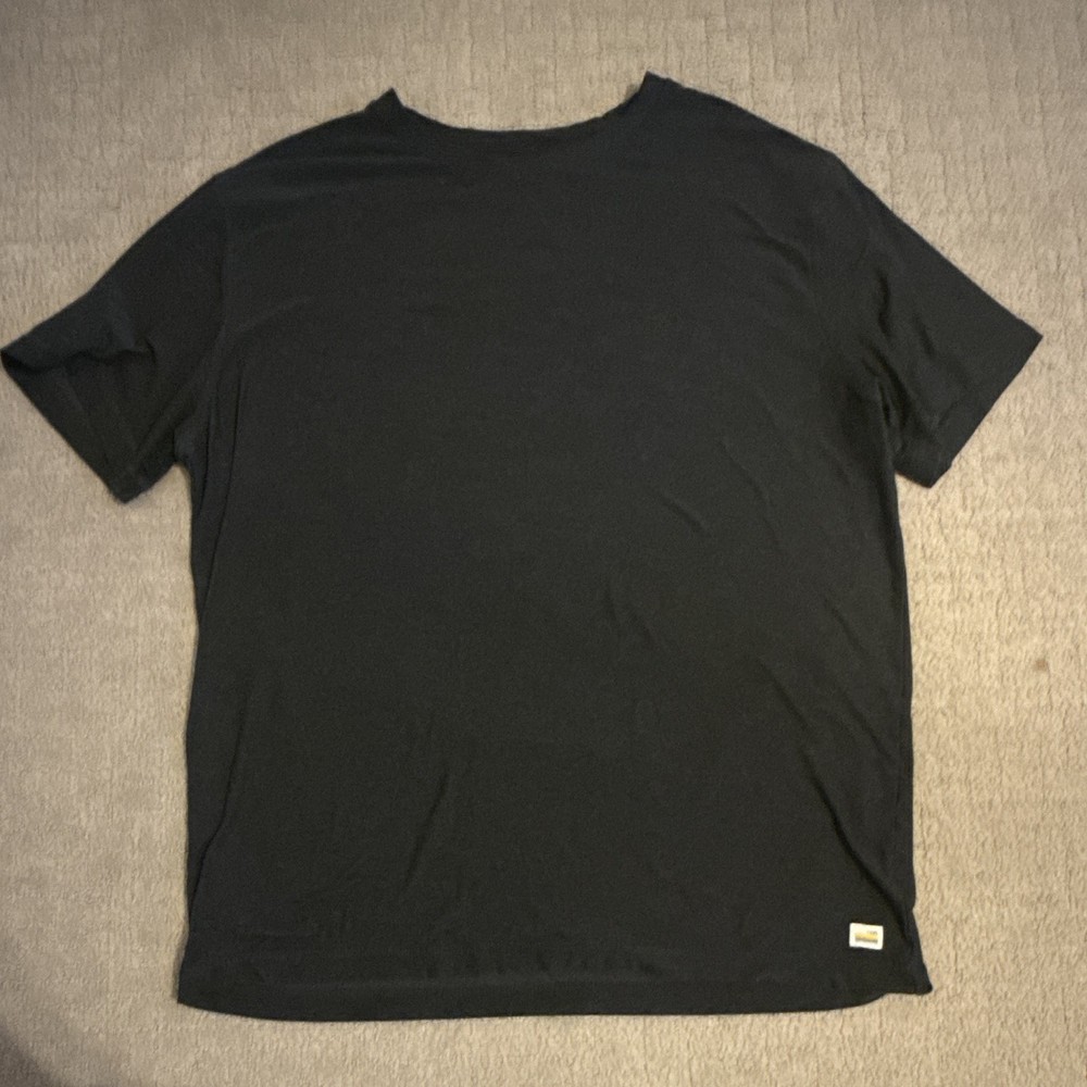 Vuori Men's Black Solid Crew Neck Short Sleeve Regular Fit T-Shirt