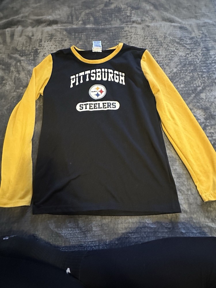 Youth XL NFL Team Apparel Pittsburgh Steelers football long sleeve shirt