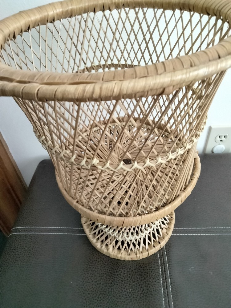 Vintage 1970's Wicker Rattan Plant Stand