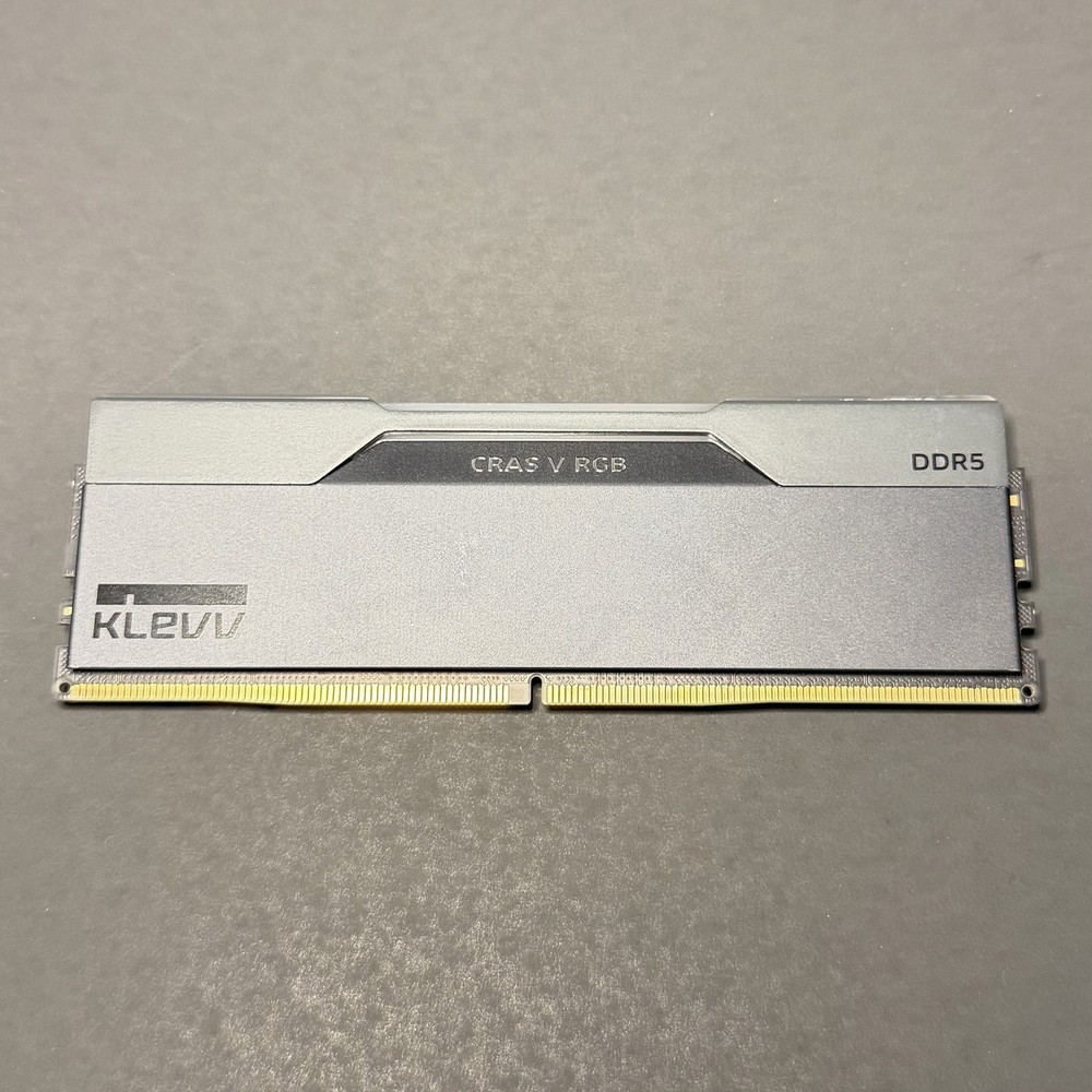 Klevv CRAS V RGB 16GB (1x16GB) DDR5 RAM 7200MHZ KD5AGUA80-72B340G