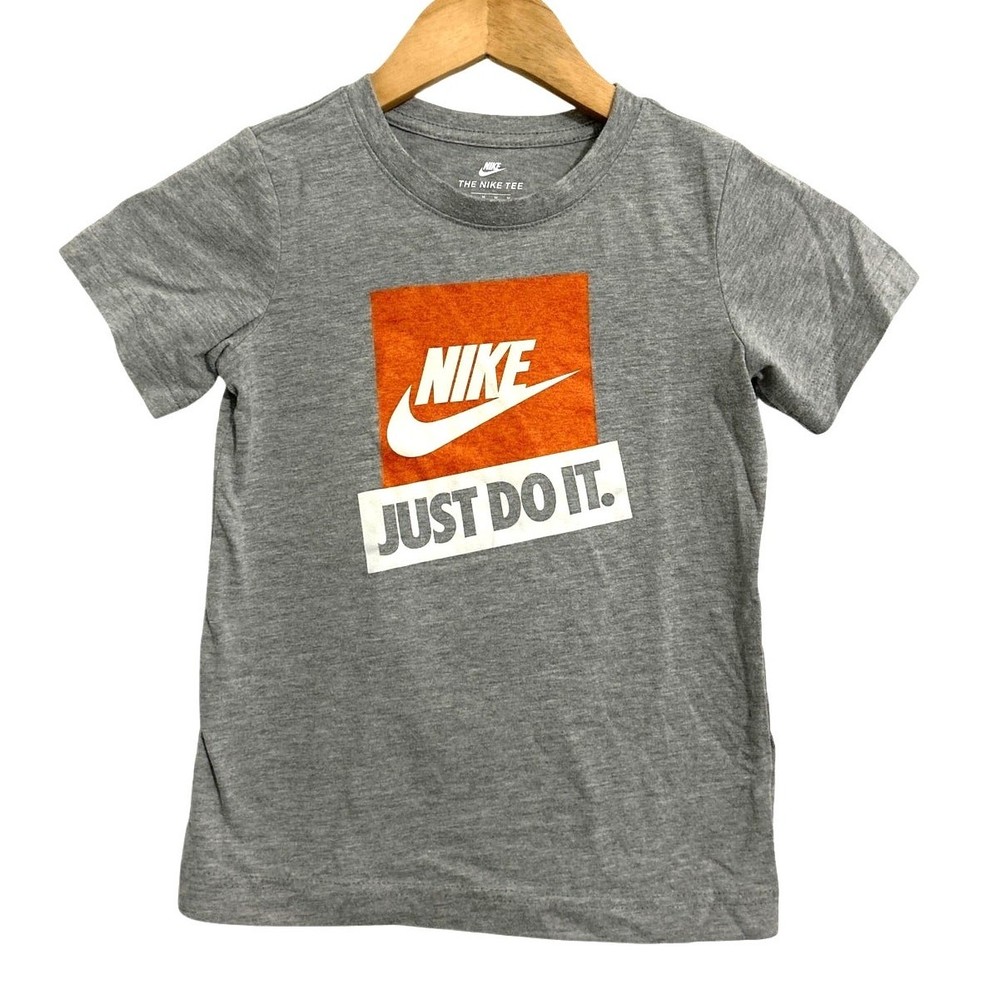 Nike Kids Boys Short Sleeve Graphic Tee Shirt Gray Just Do It 5-6